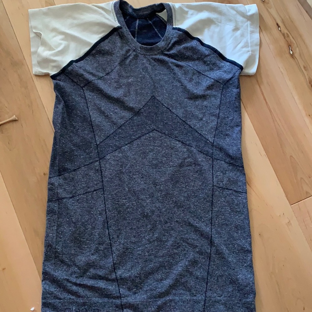 Oiselle old school top